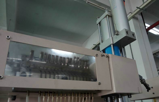 Talón hidráulico automático que clava la máquina
